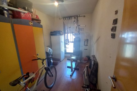 Huoneisto myytävänä Badalona, Barcelona, Espanja, 4 makuuhuonetta, 97 m2 No. 40988 - kuva 14