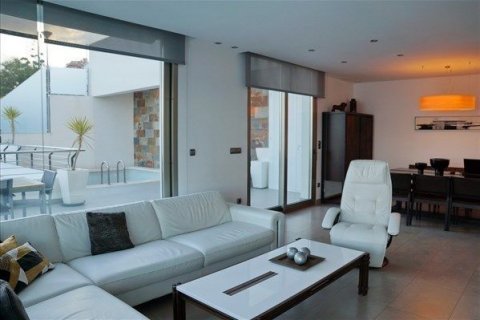 Kaupunkipientalo myytävänä Benidorm, Alicante, Espanja, 3 makuuhuonetta, 400 m2 No. 46019 - kuva 9