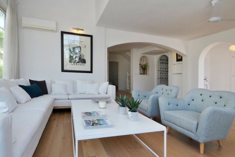 Huvila myytävänä Guardamar del Segura, Alicante, Espanja, 5 makuuhuonetta, 290 m2 No. 42526 - kuva 6