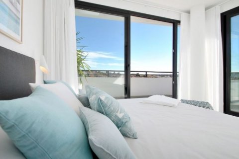 Huvila myytävänä Guardamar del Segura, Alicante, Espanja, 4 makuuhuonetta, 339 m2 No. 44919 - kuva 7