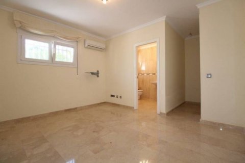 Huvila myytävänä Moraira, Alicante, Espanja, 5 makuuhuonetta, 400 m2 No. 45172 - kuva 9