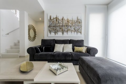 Huvila myytävänä Villamartin, Alicante, Espanja, 4 makuuhuonetta, 242 m2 No. 43320 - kuva 8