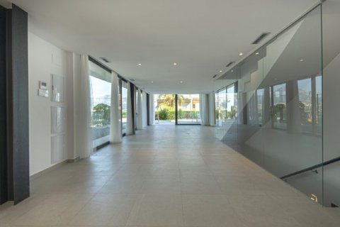 Huvila myytävänä Alfaz del Pi, Alicante, Espanja, 3 makuuhuonetta, 407 m2 No. 44149 - kuva 10