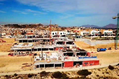 Huvila myytävänä Rojales, Alicante, Espanja, 3 makuuhuonetta, 236 m2 No. 44700 - kuva 6