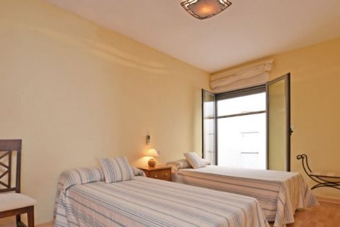 Huvila myytävänä Benidorm, Alicante, Espanja, 5 makuuhuonetta, 180 m2 No. 44035 - kuva 9