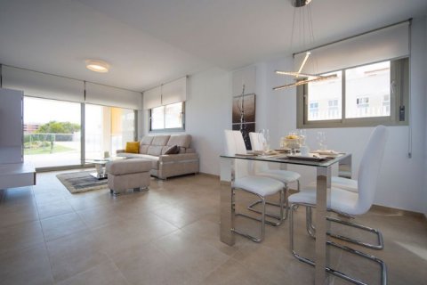 Kattohuoneisto myytävänä Villamartin, Alicante, Espanja, 3 makuuhuonetta, 96 m2 No. 43868 - kuva 4