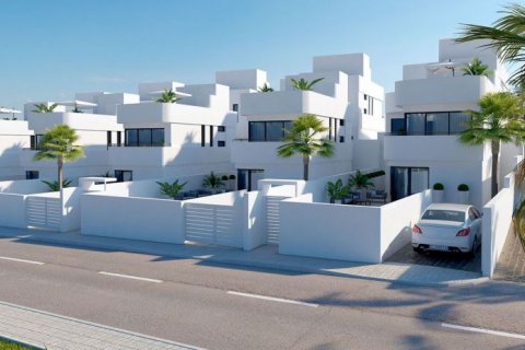 Huvila myytävänä Guardamar del Segura, Alicante, Espanja, 4 makuuhuonetta, 260 m2 No. 44934 - kuva 8