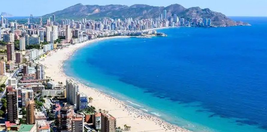 Huoneisto Benidorm, Alicante, Espanja 2 makuuhuonetta, 114 m2 No. 43805