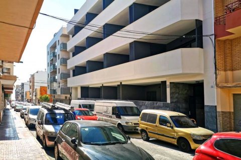 Huoneisto myytävänä Torrevieja, Alicante, Espanja, 3 makuuhuonetta, 83 m2 No. 42692 - kuva 1