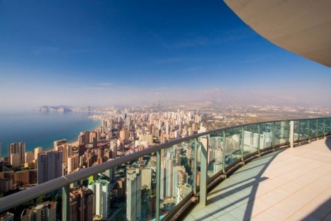 Huoneisto myytävänä Benidorm, Alicante, Espanja, 3 makuuhuonetta, 173 m2 No. 44162 - kuva 1