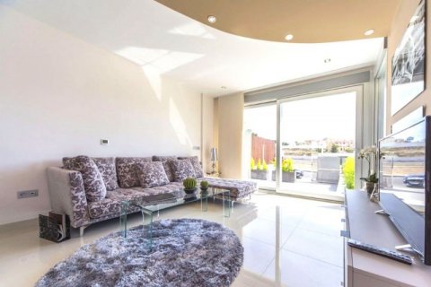 Huvila myytävänä Villamartin, Alicante, Espanja, 3 makuuhuonetta, 117 m2 No. 43401 - kuva 6