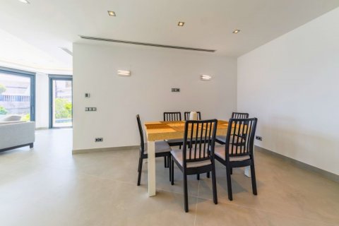 Kaupunkipientalo myytävänä Benidorm, Alicante, Espanja, 3 makuuhuonetta, 300 m2 No. 43481 - kuva 7