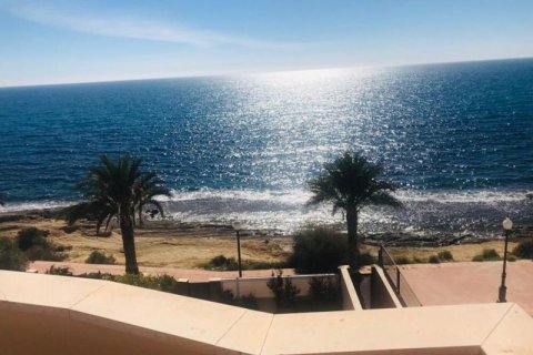 Kaupunkipientalo myytävänä Alicante, Espanja, 4 makuuhuonetta, 420 m2 No. 44641 - kuva 1