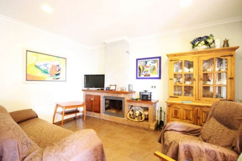 Huvila myytävänä Calpe, Alicante, Espanja, 8 makuuhuonetta, 240 m2 No. 44442 - kuva 3