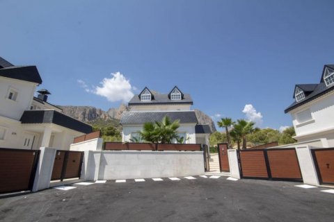 Huvila myytävänä Polop, Alicante, Espanja, 4 makuuhuonetta, 250 m2 No. 43957 - kuva 2