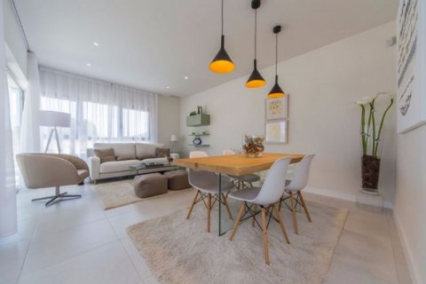 Huoneisto myytävänä Alicante, Espanja, 2 makuuhuonetta, 74 m2 No. 46077 - kuva 9