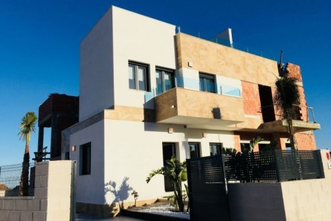 Kaupunkipientalo myytävänä La Nucia, Alicante, Espanja, 3 makuuhuonetta, 124 m2 No. 43146 - kuva 3