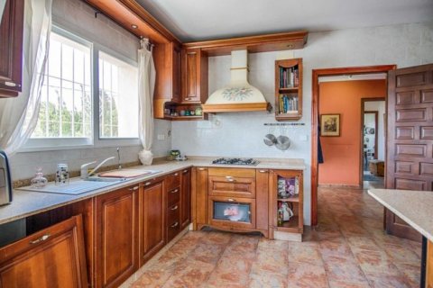 Huvila myytävänä Alfaz del Pi, Alicante, Espanja, 5 makuuhuonetta, 320 m2 No. 43781 - kuva 9