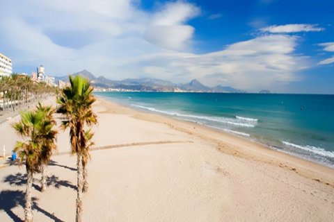 Huoneisto myytävänä Alicante, Espanja, 2 makuuhuonetta, 104 m2 No. 44761 - kuva 8