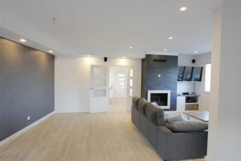 Huvila myytävänä Calpe, Alicante, Espanja, 4 makuuhuonetta, 231 m2 No. 43818 - kuva 8