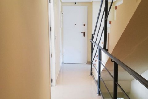 Kaupunkipientalo myytävänä Altea, Alicante, Espanja, 5 makuuhuonetta, 404 m2 No. 44017 - kuva 10