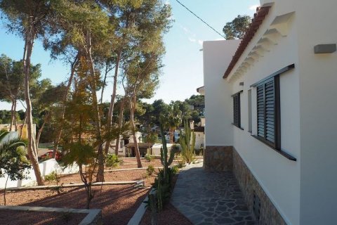 Huvila myytävänä Benissa, Alicante, Espanja, 4 makuuhuonetta, 180 m2 No. 45215 - kuva 6