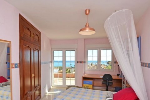 Huvila myytävänä El Campello, Alicante, Espanja, 7 makuuhuonetta, 670 m2 No. 44030 - kuva 10