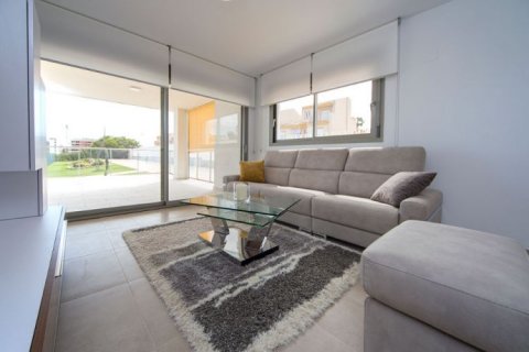 Kattohuoneisto myytävänä Villamartin, Alicante, Espanja, 3 makuuhuonetta, 96 m2 No. 43868 - kuva 3