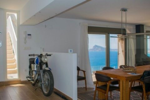 Huvila myytävänä Calpe, Alicante, Espanja, 3 makuuhuonetta, 300 m2 No. 45663 - kuva 5