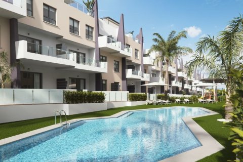 Kattohuoneisto myytävänä Pilar de la Horadada, Alicante, Espanja, 2 makuuhuonetta, 134 m2 No. 42872 - kuva 2