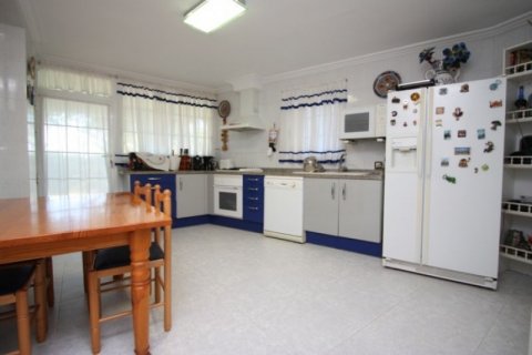 Huvila myytävänä Calpe, Alicante, Espanja, 4 makuuhuonetta, 500 m2 No. 45604 - kuva 7