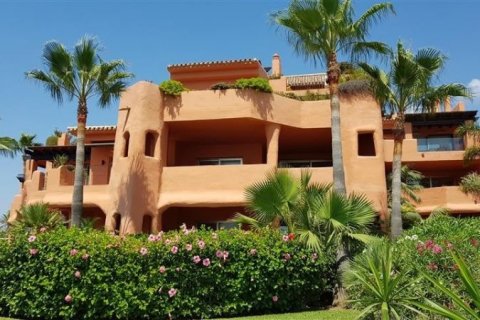 Huoneisto myytävänä Marbella, Malaga, Espanja, 3 makuuhuonetta, 245 m2 No. 44712 - kuva 2