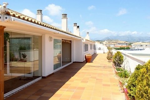 Kattohuoneisto myytävänä Altea, Alicante, Espanja, 7 makuuhuonetta, 500 m2 No. 44616 - kuva 3