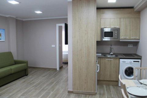 Hotelli myytävänä Benidorm, Alicante, Espanja, 10 makuuhuonetta, 400 m2 No. 43490 - kuva 7