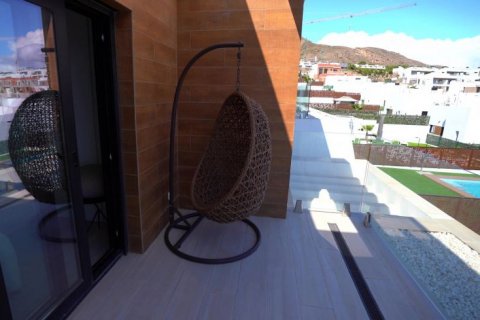 Kaupunkipientalo myytävänä Finestrat, Alicante, Espanja, 3 makuuhuonetta, 108 m2 No. 41472 - kuva 8