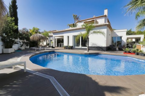 Huvila myytävänä Calpe, Alicante, Espanja, 3 makuuhuonetta, 260 m2 No. 44312 - kuva 3