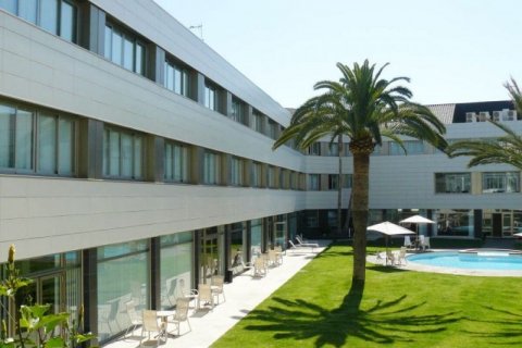 Hotelli myytävänä Alicante, Espanja, 134 makuuhuonetta,  No. 45780 - kuva 2