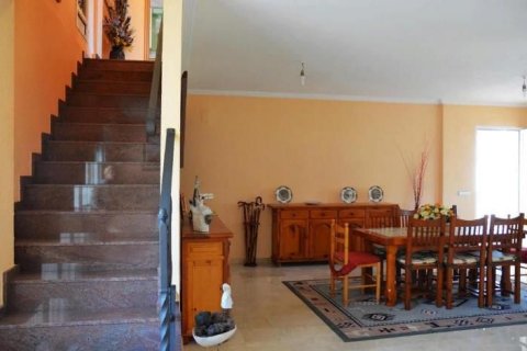 Huvila myytävänä La Nucia, Alicante, Espanja, 6 makuuhuonetta, 250 m2 No. 45203 - kuva 10