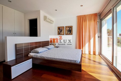 Huvila myytävänä Lloret de Mar, Girona, Espanja, 4 makuuhuonetta, 453 m2 No. 47768 - kuva 8