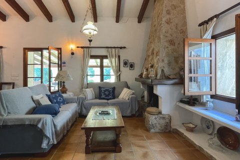 Finca myytävänä Pollenca, Mallorca, Espanja, 4 makuuhuonetta, 303 m2 No. 49208 - kuva 12