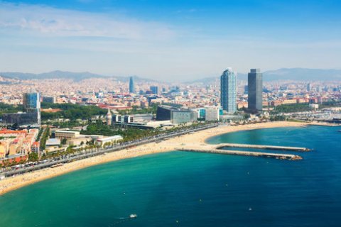 The depreciation of the euro makes housing real estate more available for Americans, but puts pressure on big investors