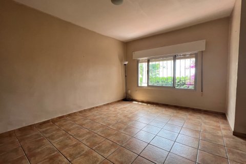 Kaupunkipientalo myytävänä L'Alfàs del Pi, Alicante, Espanja, 3 makuuhuonetta, 350 m2 No. 50700 - kuva 24