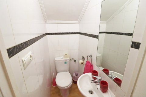 Kaupunkipientalo myytävänä Rincon De Loix, Alicante, Espanja, 3 makuuhuonetta, 50 m2 No. 50707 - kuva 23