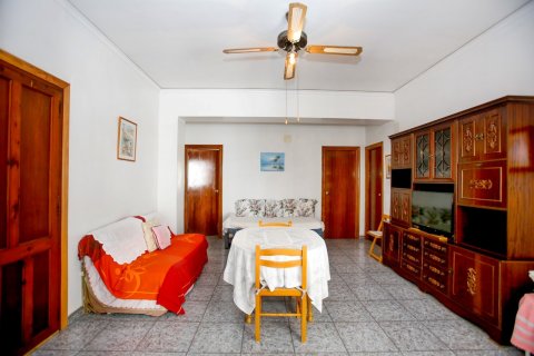 Kaupunkipientalo myytävänä Denia, Alicante, Espanja, 6 makuuhuonetta, 330 m2 No. 49979 - kuva 9