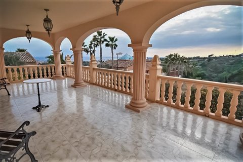 Huvila myytävänä La Nucia, Alicante, Espanja, 4 makuuhuonetta, 395 m2 No. 50297 - kuva 1