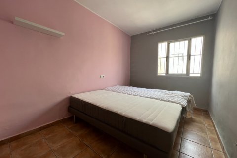 Kaupunkipientalo myytävänä L'Alfàs del Pi, Alicante, Espanja, 3 makuuhuonetta, 350 m2 No. 50700 - kuva 11