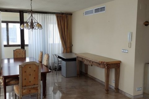 Kattohuoneisto myytävänä Benidorm, Alicante, Espanja, 4 makuuhuonetta, 250 m2 No. 50067 - kuva 8