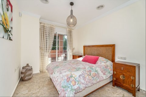 Huoneisto myytävänä Marbella, Malaga, Espanja, 3 makuuhuonetta, 180 m2 No. 50105 - kuva 11