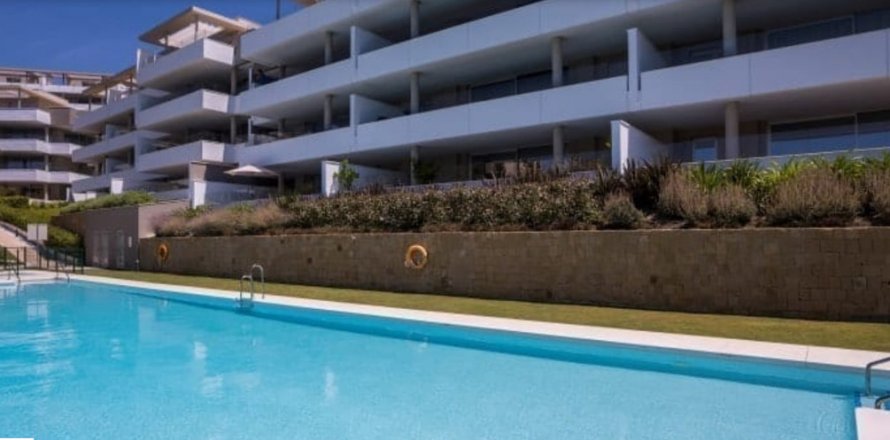 Huoneisto Benahavis, Malaga, Espanja 3 makuuhuonetta, 150 m2 No. 50096