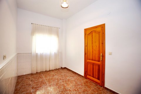 Kaupunkipientalo myytävänä Denia, Alicante, Espanja, 6 makuuhuonetta, 330 m2 No. 49979 - kuva 21